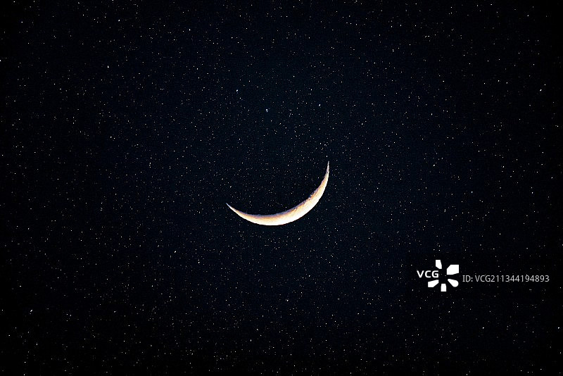 印度泰米尔纳德邦金奈夜间星空仰视角度图片素材