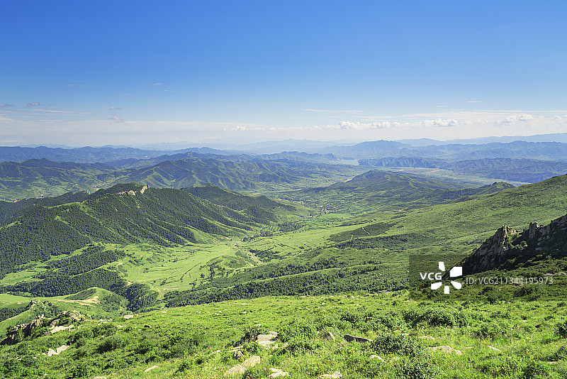 夏季冰山梁山巅远眺图片素材