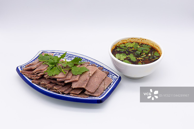 西安特色小吃五香牛肉拼盘静物食物特写图片素材
