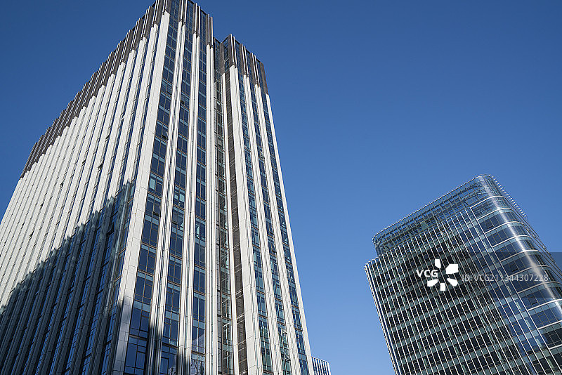 现代城市玻璃大楼图片素材