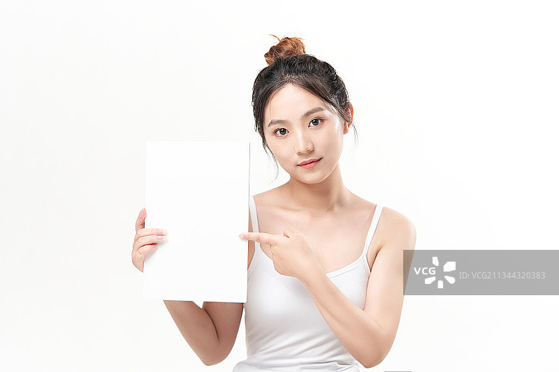 手拿空白板的亚洲美女图片素材