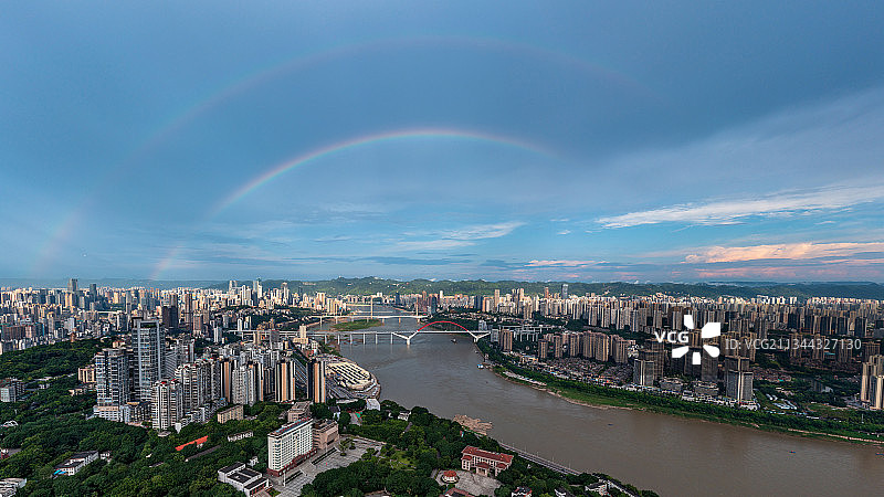 雨后重庆都市彩虹风光图片素材