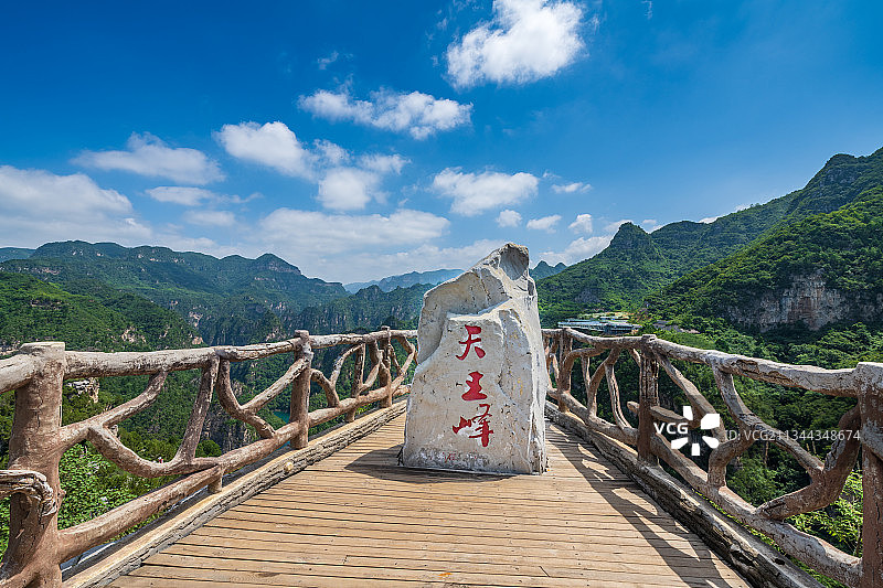 亚洲中国河南省焦作市修武县峰林峡自然风光观景台图片素材