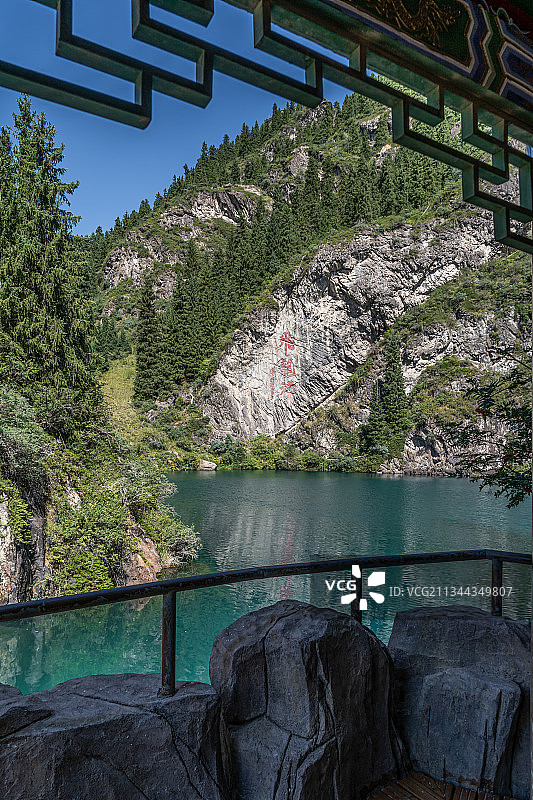 新疆昌吉回族自治州天山天池名胜风景区飞龙谭图片素材