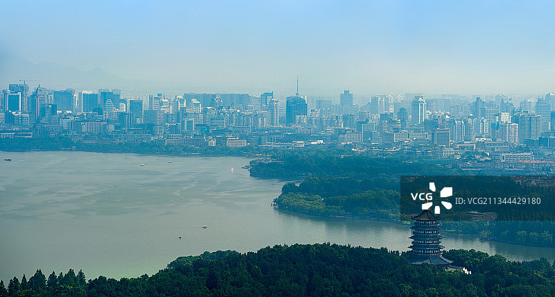 杭州西湖东面雷锋塔图片素材