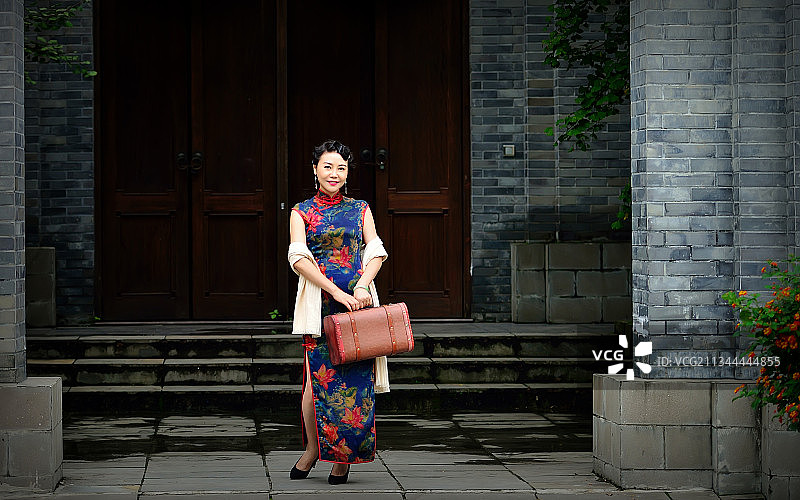 旗袍的女人图片素材