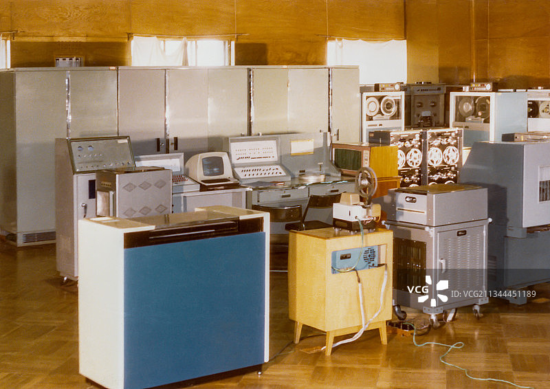 老照片-1980年计算机房图片素材