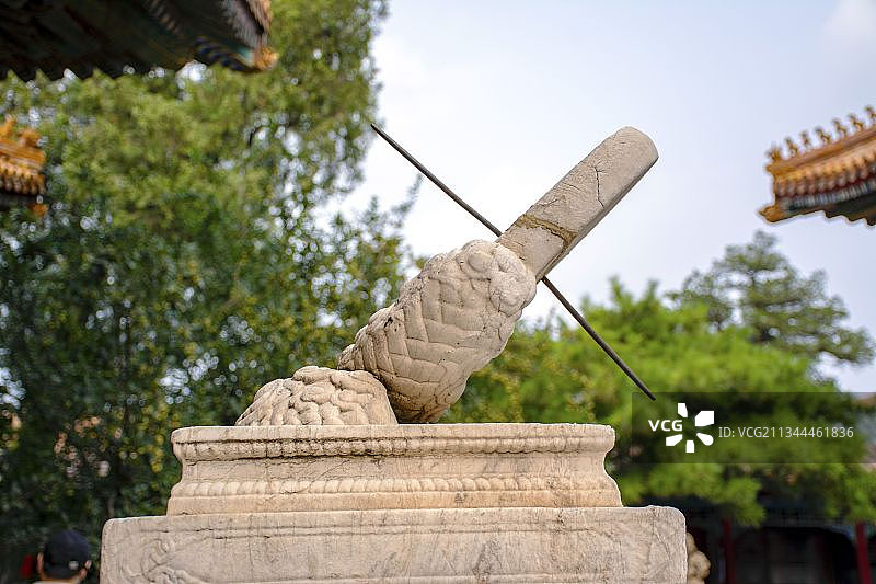 日晷侧影图片素材