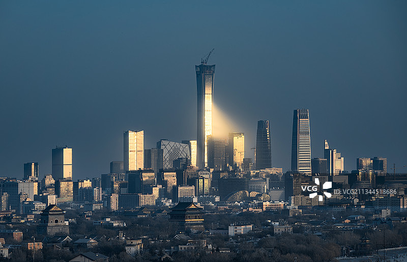 北京中信大厦日落图片素材
