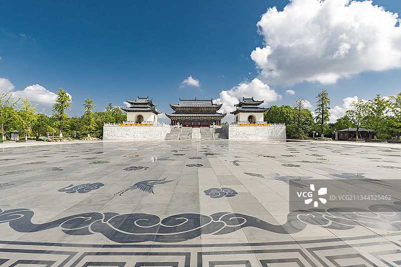 湖北麻城市孝感乡移民文化公园祭祀广场全景图片素材