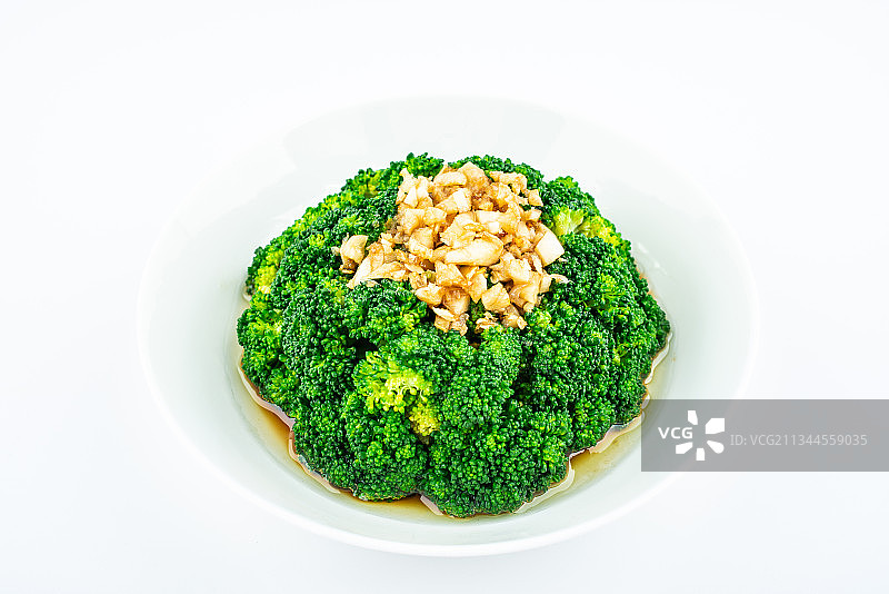 白背景上一碟蒜蓉西蓝花菜图片素材