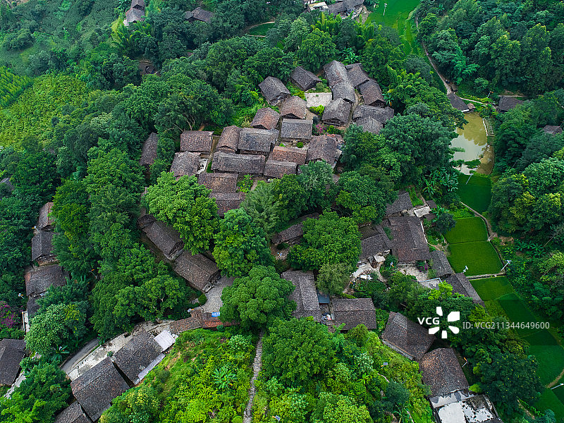 航拍贵州南龙布依族古村寨图片素材