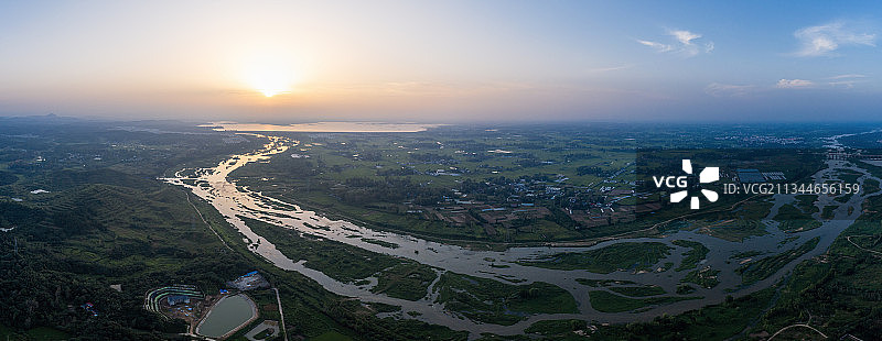 河南信阳淮河流域日落自然风光航拍图片素材