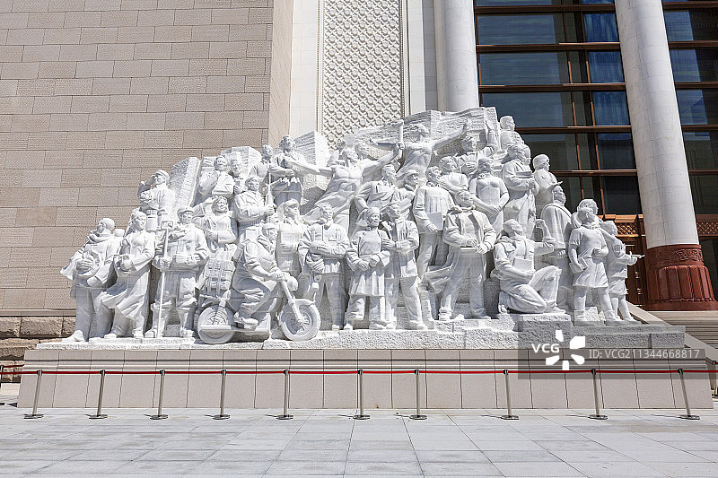 中国共产党历史展览馆前主题雕塑《伟业》图片素材