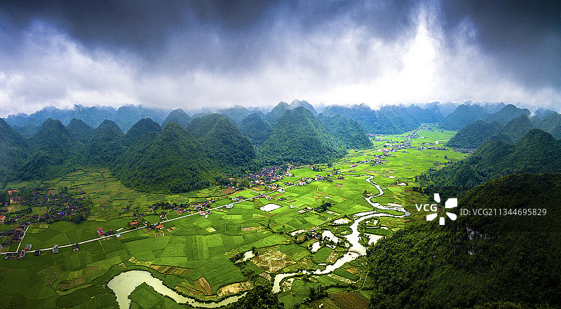 越南农业田地高角度视图图片素材