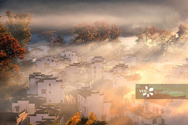 婺源 石城秋色 山村晨雾图片素材