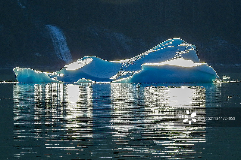 冬季道斯冰川的壮丽海景，美国阿拉斯加州图片素材