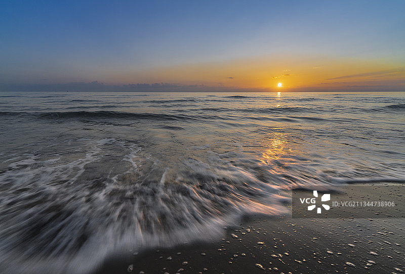日落时大海与天空的风景图片素材