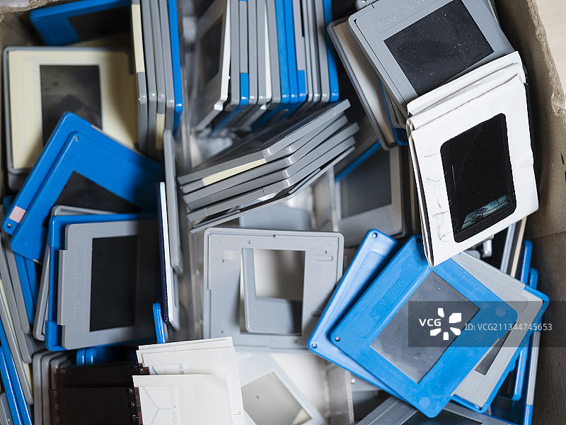 许多老式模拟照片幻灯片图片素材