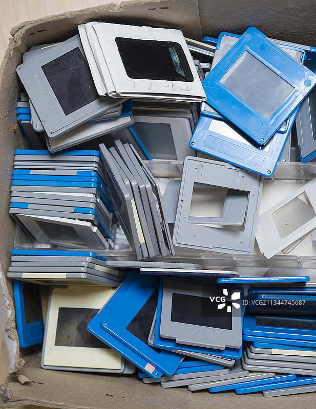 许多老式模拟照片幻灯片图片素材