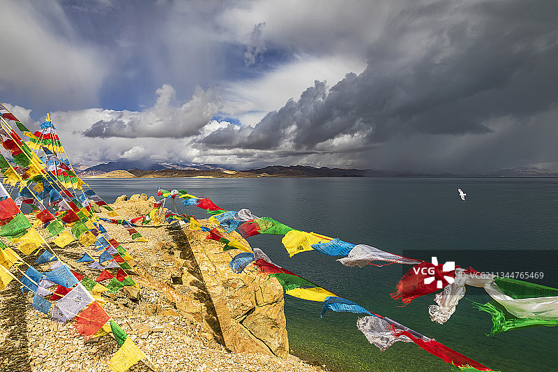 西藏阿里风光-班公错图片素材