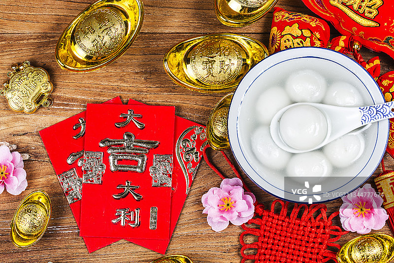 中国传统节日-元宵吃汤圆图片素材