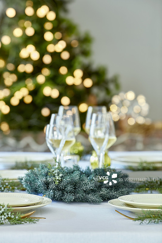 圣诞节装饰餐桌图片素材