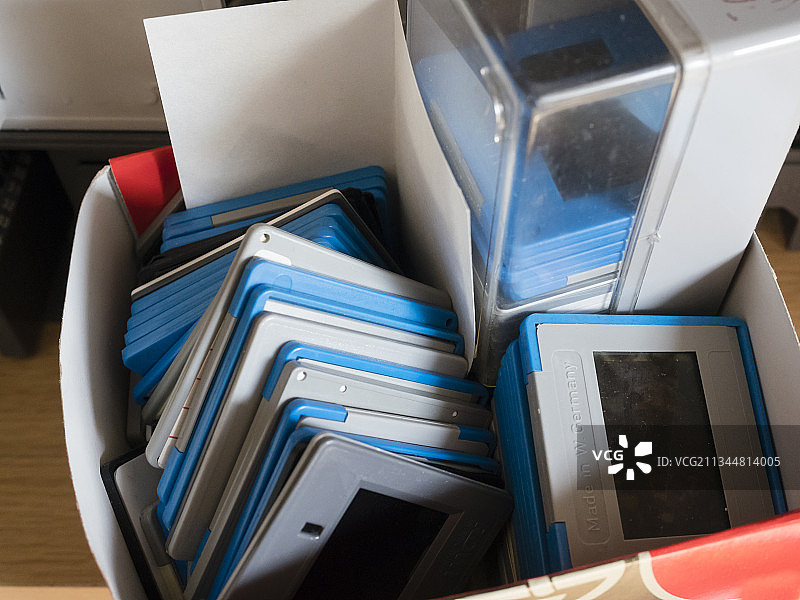 许多老式模拟照片幻灯片图片素材