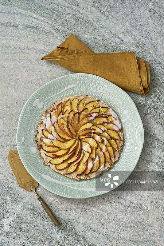 椰奶桃子挞图片素材