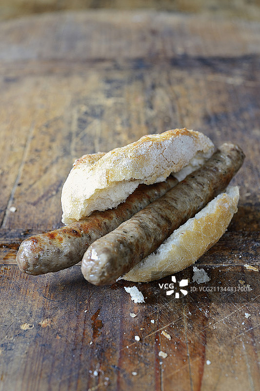 卷饼里的烤萨尔西塞蒂野味香肠（托斯卡纳）图片素材
