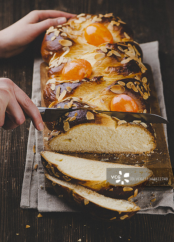 希腊复活节面包（Tsoureki）图片素材