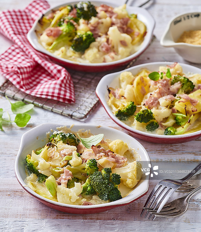 花椰菜西兰花土豆焗烤图片素材