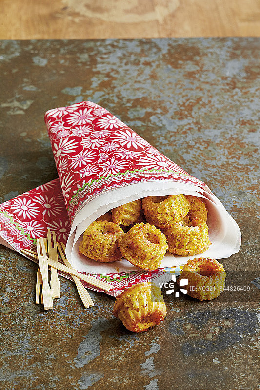 橙色闪电Gugel图片素材