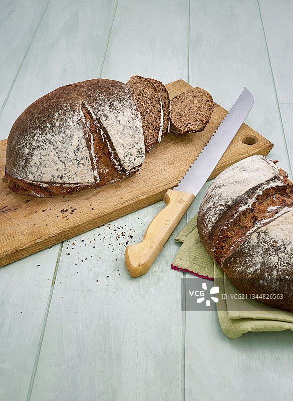 搭配自制酵母的黑麦面包图片素材