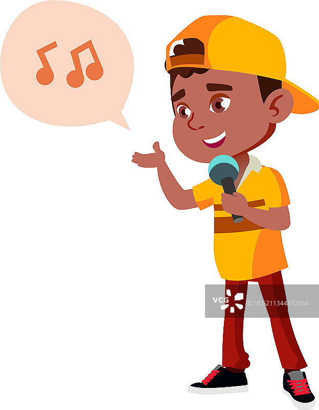 男孩儿童歌手用麦克风唱歌图片素材