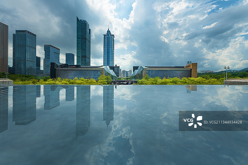 雨后的深圳音乐厅图片素材