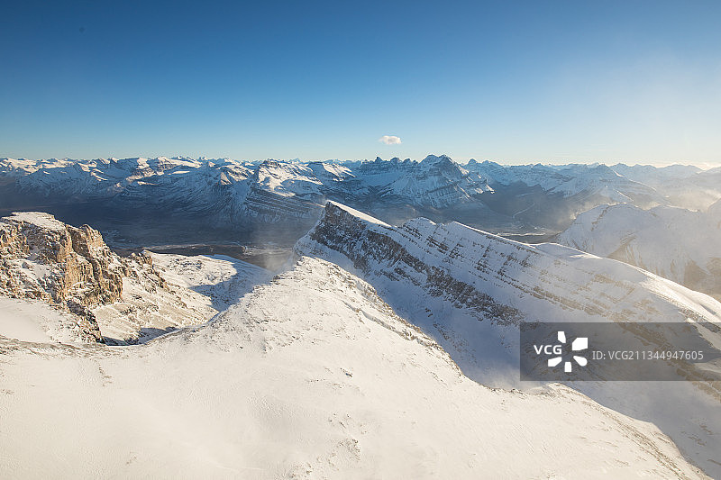 冬季的雪山图片素材