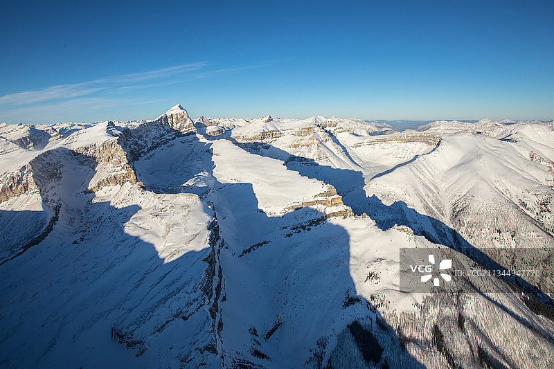 冬季的雪山图片素材