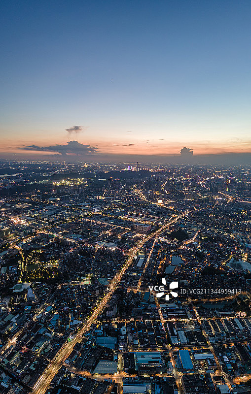 航拍万家灯火天际线图片素材