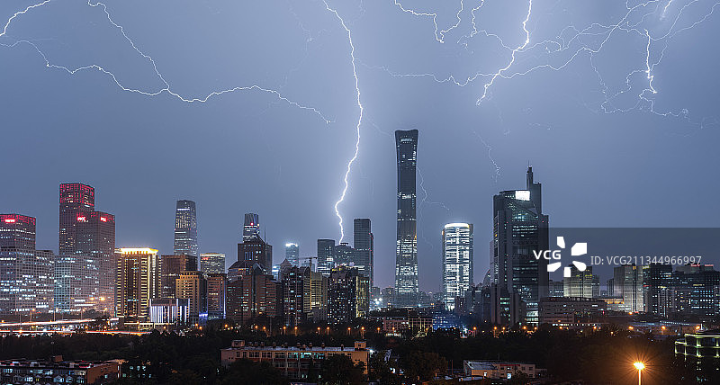 电闪雷鸣图片素材