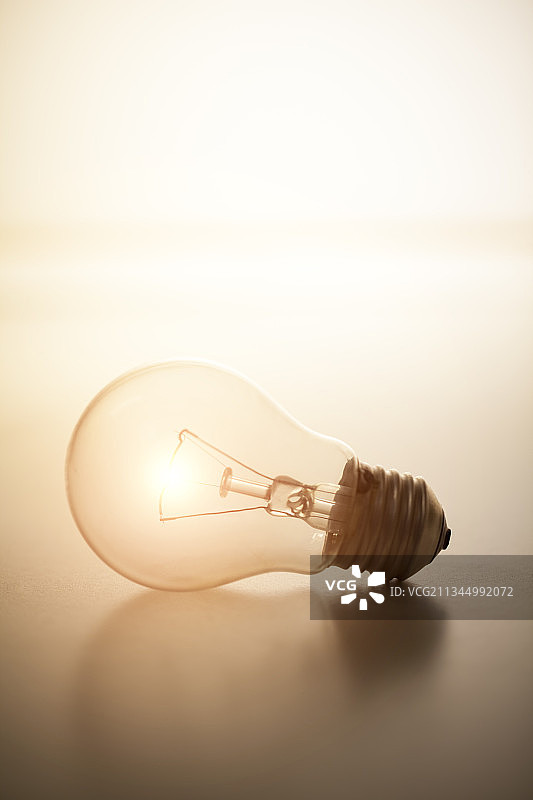 白炽灯泡静物特写图片素材