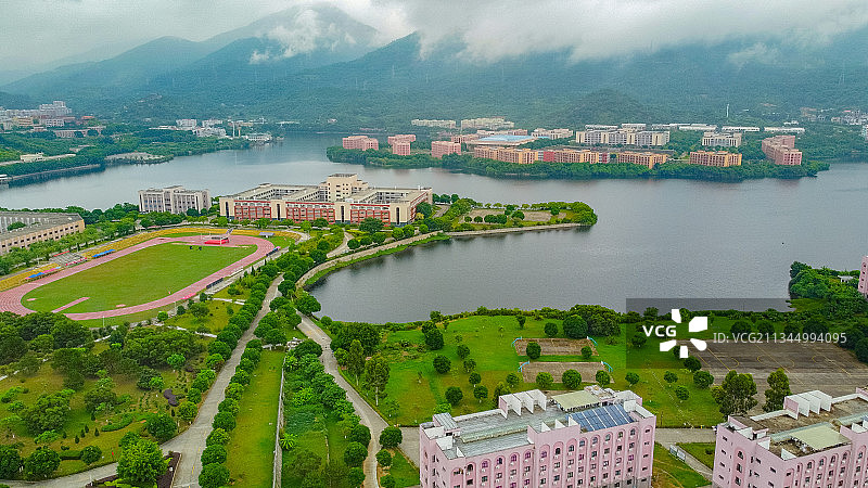 航拍泉州市洛江区马甲镇仰恩大学校园风景图片素材