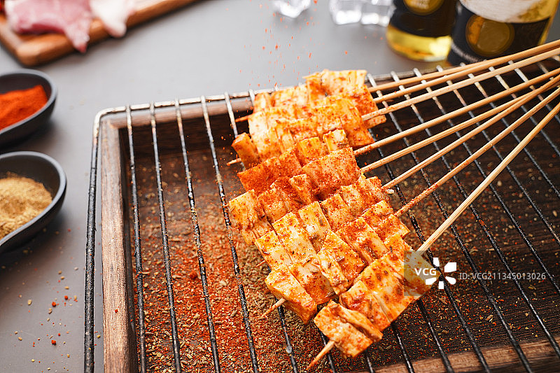 中国传统烧烤烤板筋图片素材