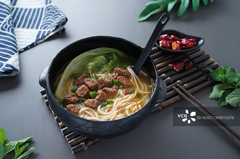 广西牛肉米粉图片素材