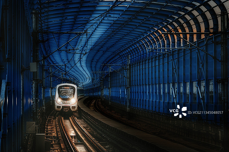 回家的地铁图片素材