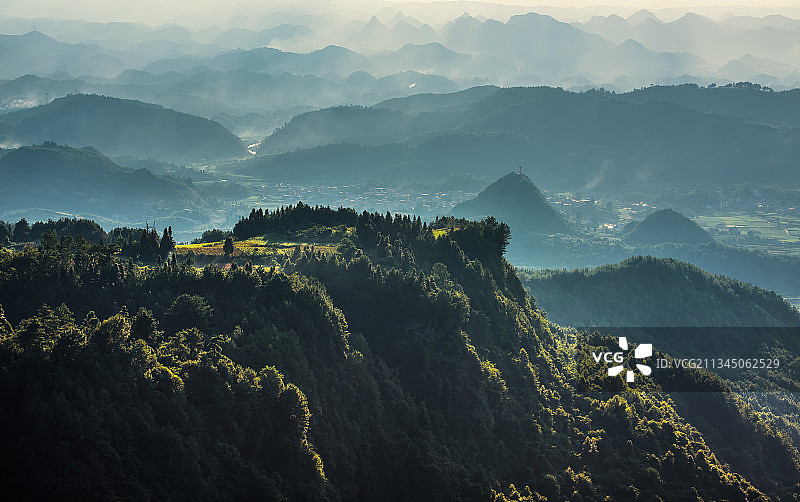 壮美黔境（贵阳花溪高坡）图片素材