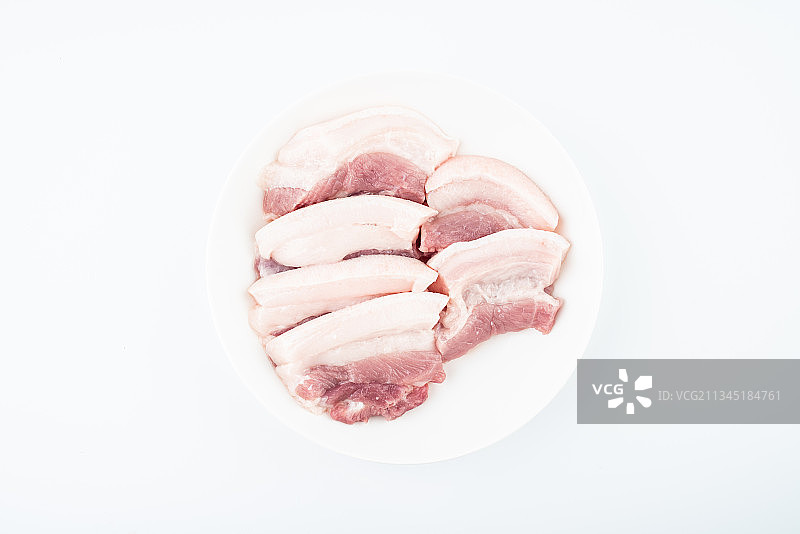 一碟五花肉切块图片素材