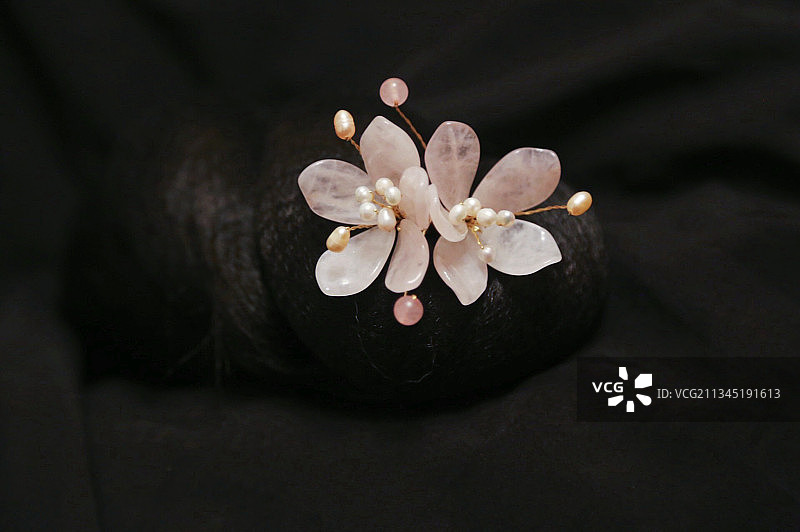 中国古代古风粉晶发簪图片素材