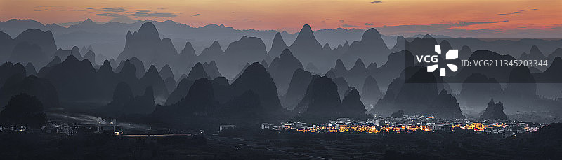 桂林山水人家图片素材