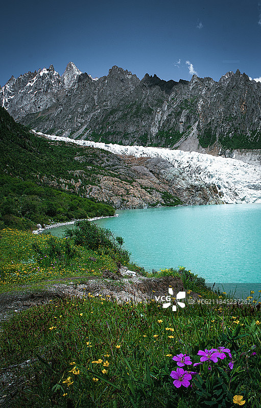 布加雪山冰川图片素材